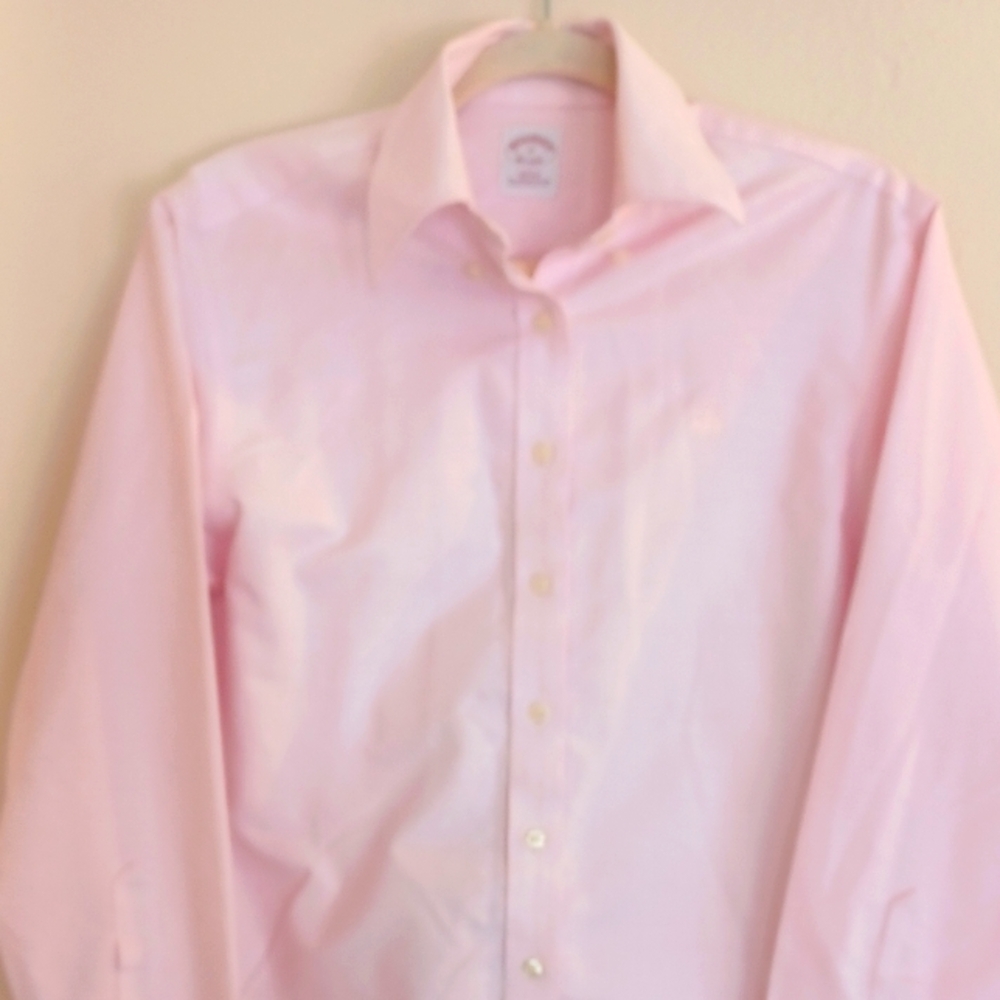 BROOKS BROTHERS button-down pink shirt